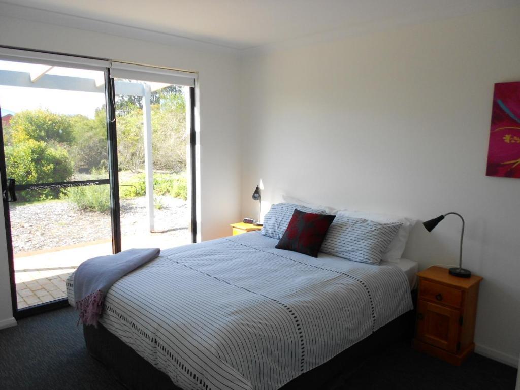Cosy Corner Beach Cottages Kronkup Room photo